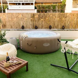 Apulialux Penthouse & Garden Con Spa In Centro Apartamento Bari