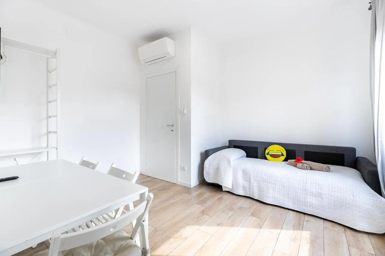 Апартаменты Alessia'S Flat - Politecnico Bovisa Милан 0*,  Италия